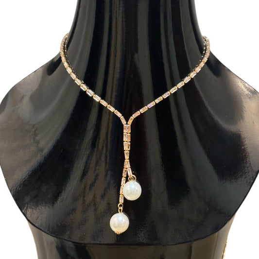 Stylish Pearls Clavicle Pendant With Earrings For Girls